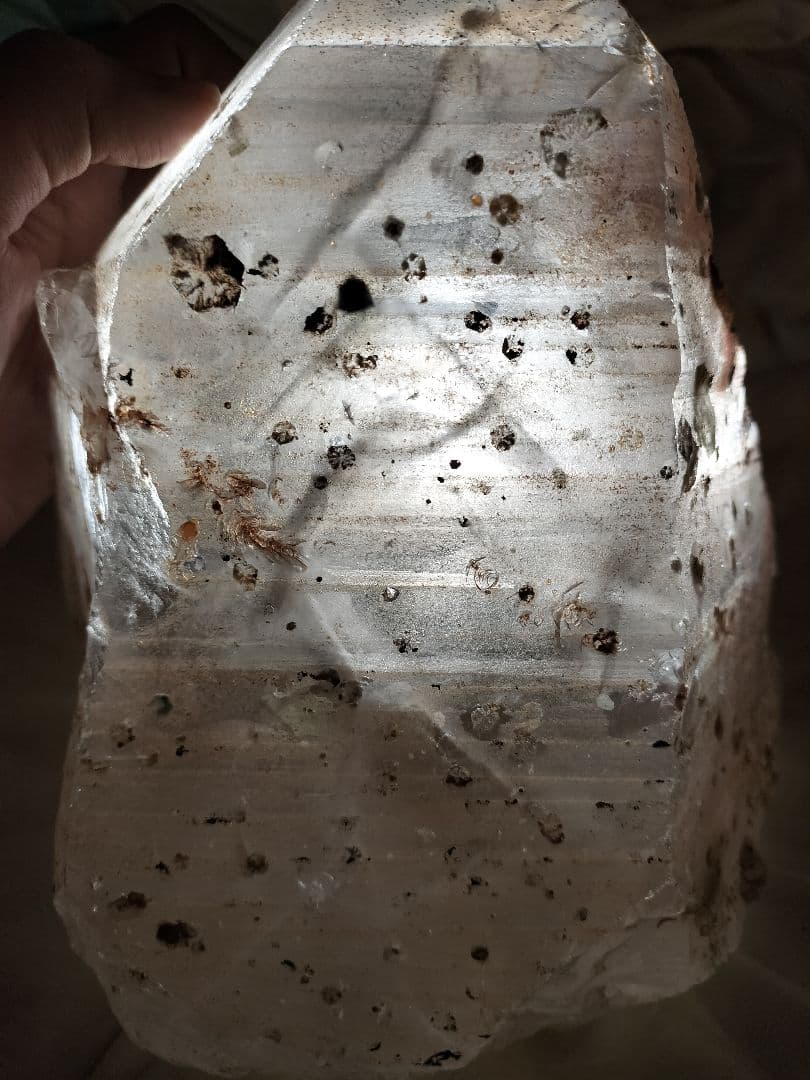 【早いもの勝ち超特価】巨大な水晶原石　約8.5kg