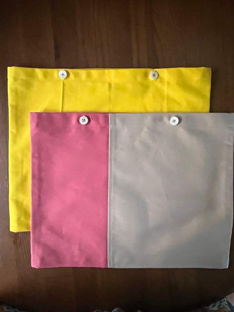 ハンドメイドのウロバックカバー、全10枚