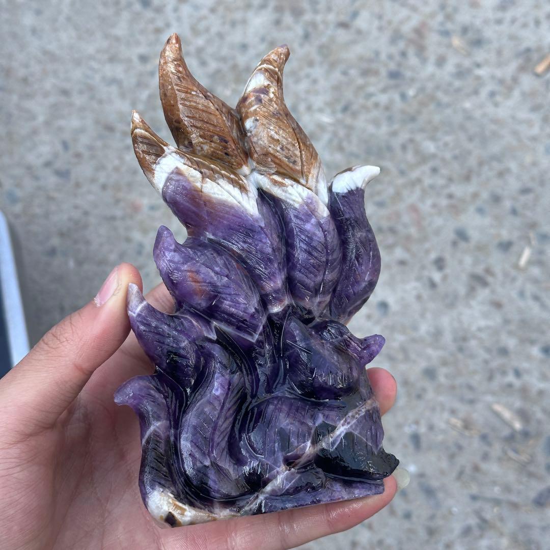 天然石ドリームアメジストの九尾狐　ご購入前に在庫確認必要G.153