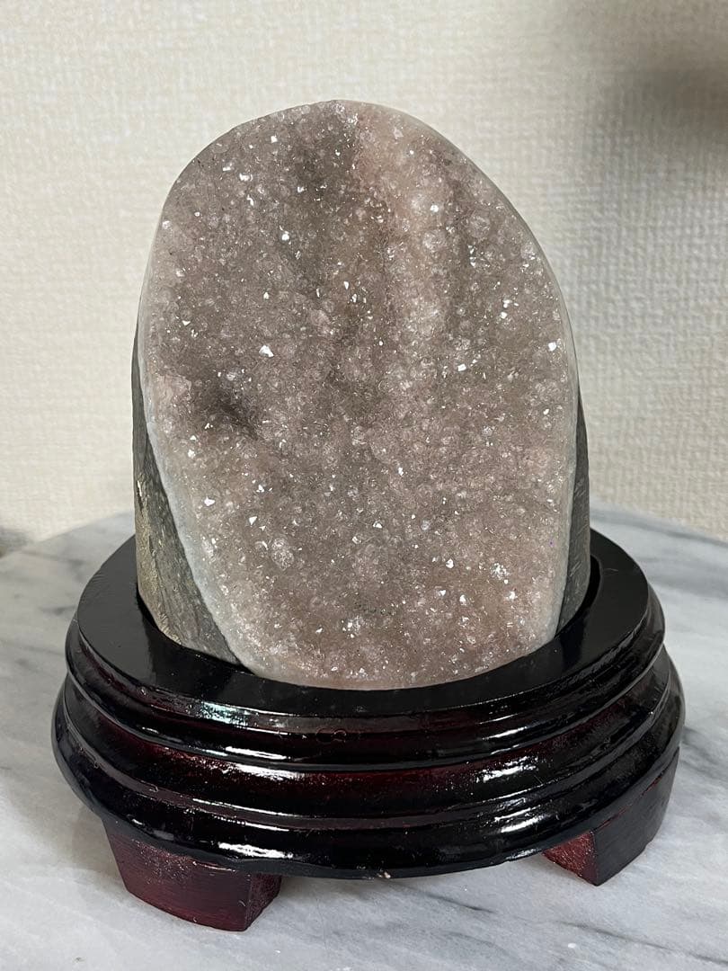 【天然石】④ピンクアメジストドーム 紫水晶　ジオード　原石　置物 木製台座付き