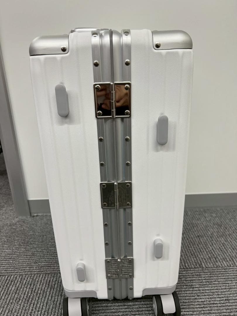 リベティ多機能キャリーケース【マットホワイトSサイズ】A10