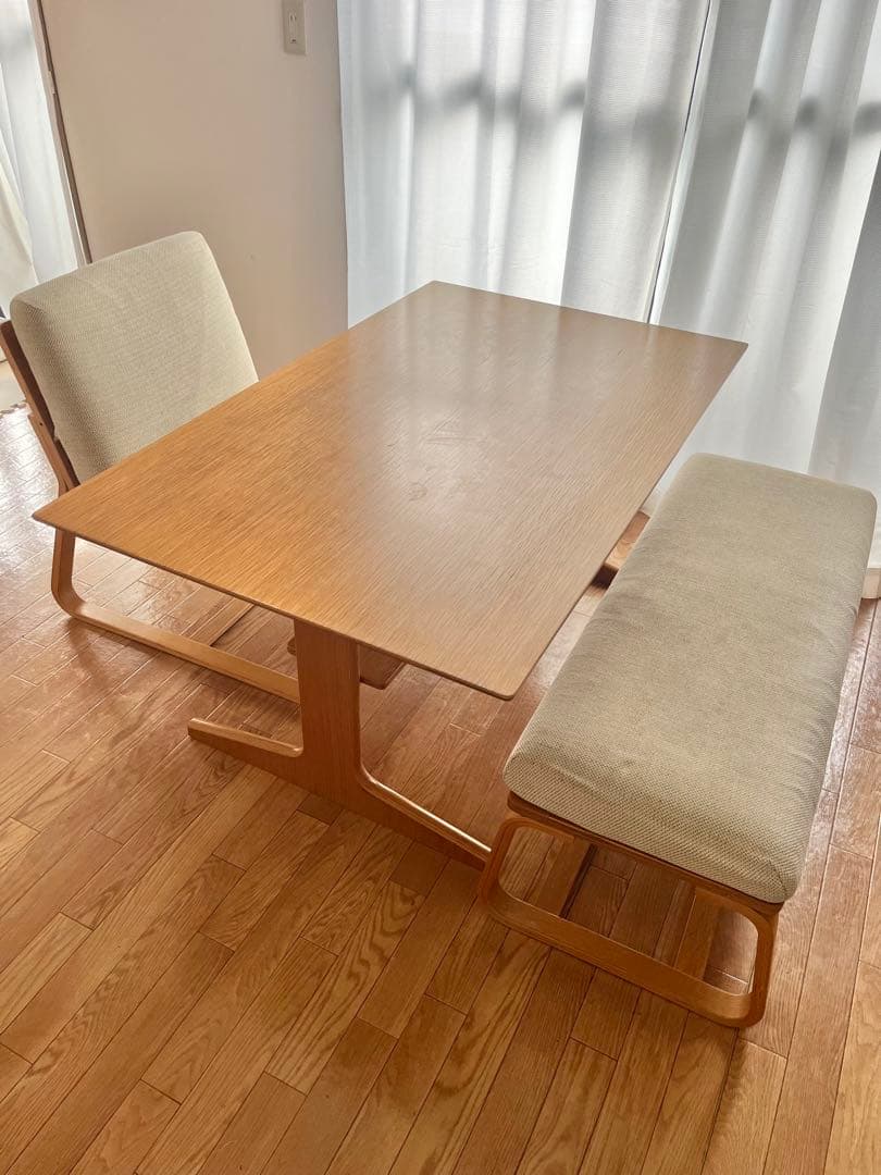 【無印良品】リビングでもダイニングでもつかえる ダイニングテーブル オーク材