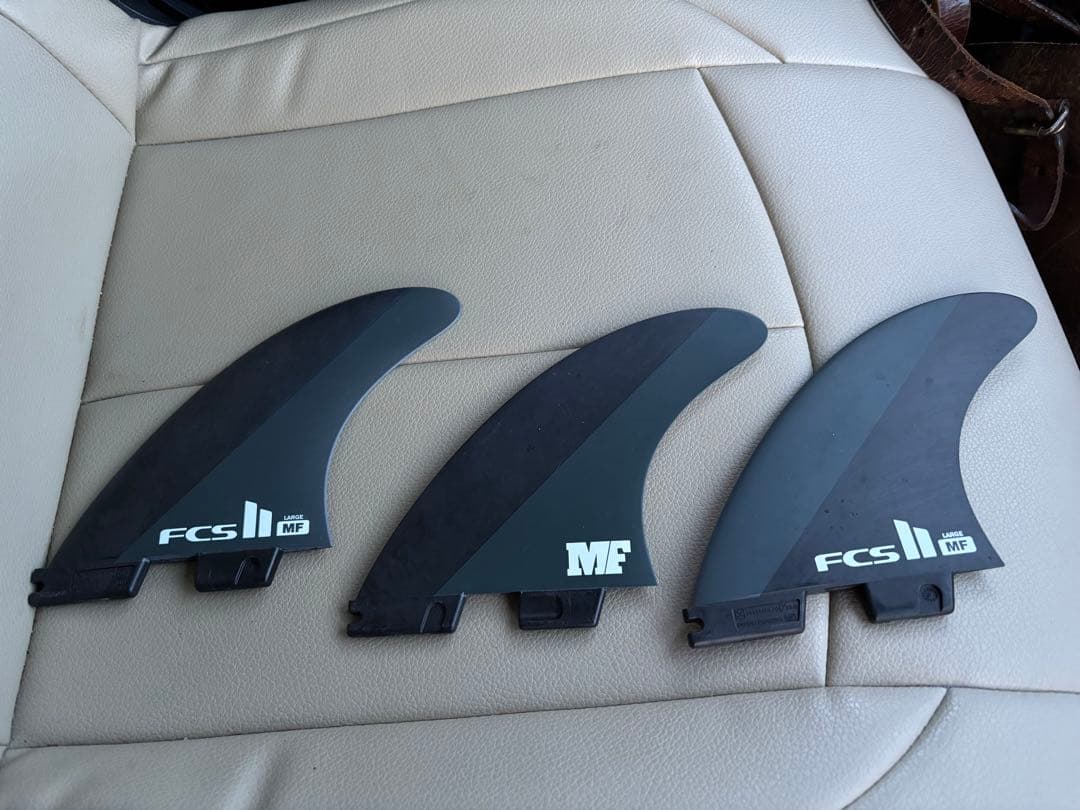 シ*ラ様 FCS2 MF ラージサイズフィン 3枚セット