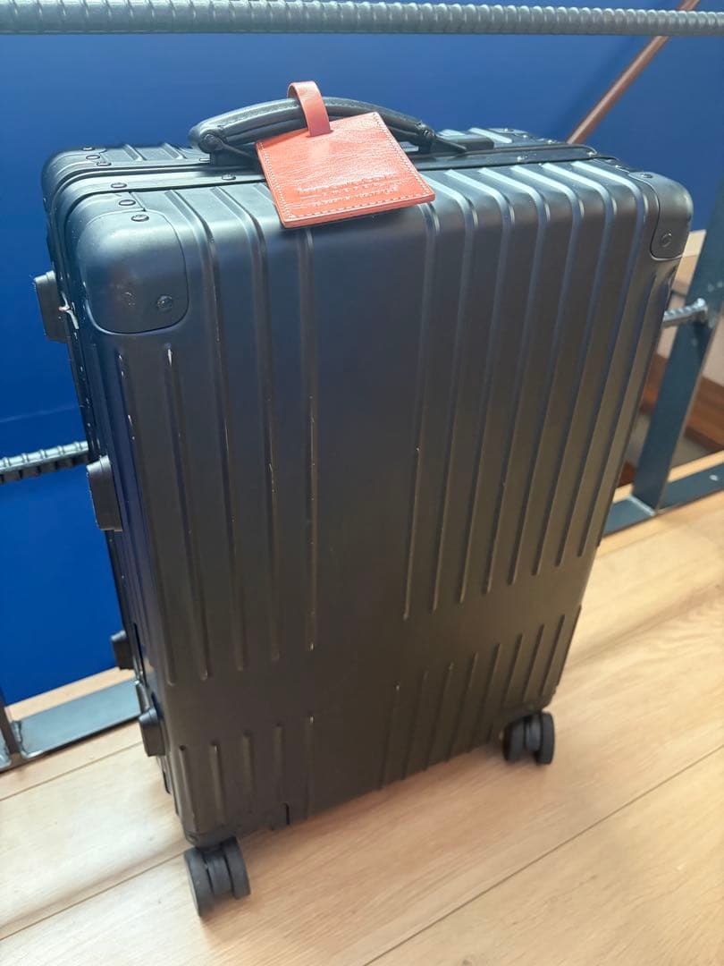 innovator アルミスーツケース　36L Sサイズ